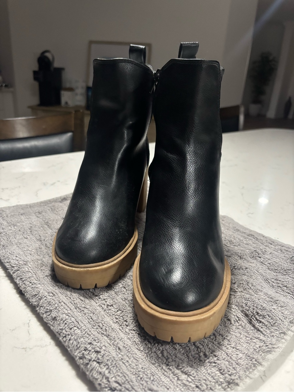 Source Unknown Black Ankle Boots with Tan Lug Platform